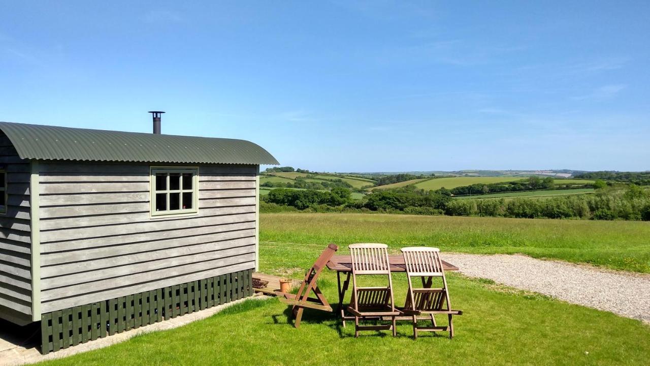 Shepherd'S Lodge - Shepherd'S Hut With Devon Views For Up To Two People And One Dog Wrangaton Exterior photo